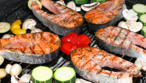 salmon on the grill